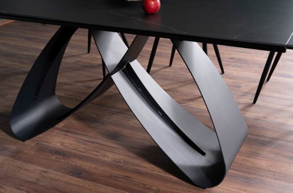 Blagovaonski stol Sahara Black 160 8
