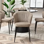 Blagovaonska stolica Kety 17
