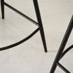 Barska stolica Lessly III 27